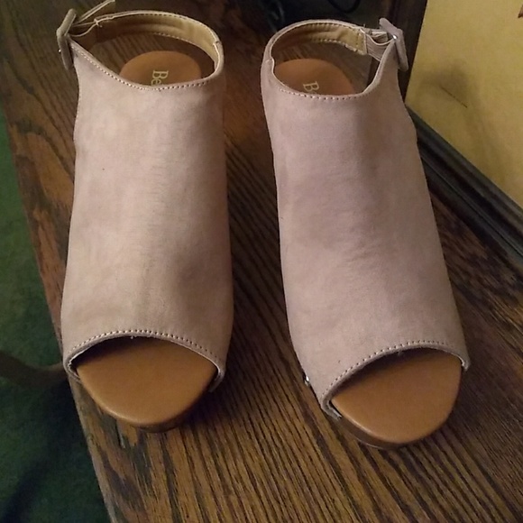 Mauve peep-toe wedge - Picture 6 of 6